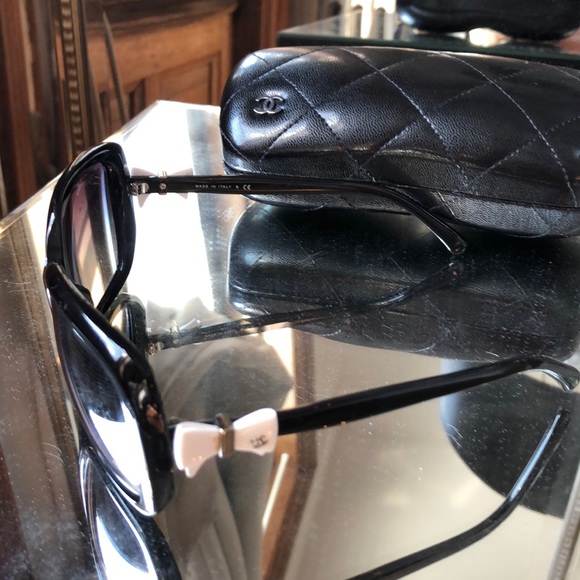 Chanel bow sunglasses - Picture 2 of 7